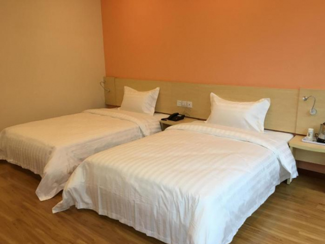7 Days Inn·Chongqing Tongnan Waitan International - Chongqing