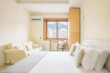 Family Home with terrace & view in Sorrento Center