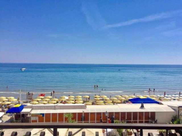 Centralissimo frontemare lt0367 - Alassio
