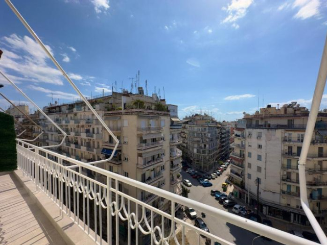 #Sunshine: City Centre Family Retreat - Thessaloniki