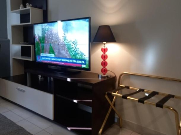 Isalos Welcome Stay Garden House - Explore Center by Foot - Close to Helexpo & University - Thessaloniki