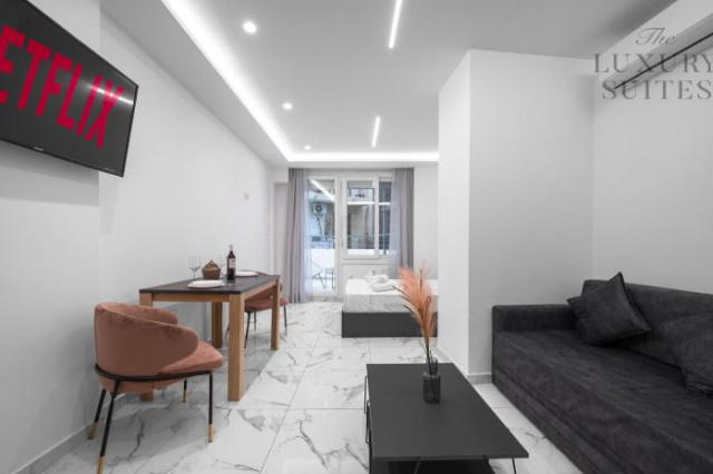 AdoorAble, The Luxury Suites - 塞薩羅尼基