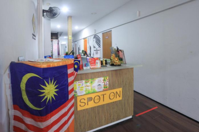 SPOT ON 90236 Zigzag Travellers Home - 吉隆坡