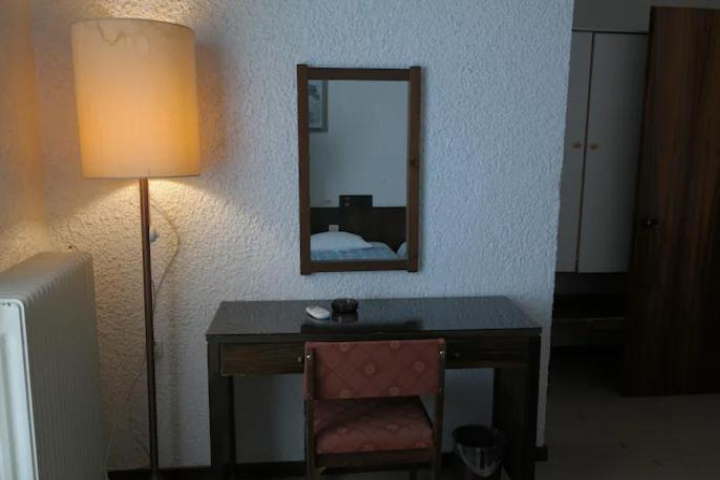 Image Alt