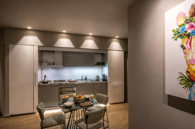 Everblue Sea View Apt - Heraklion