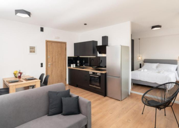 Elegant Urban Apartment