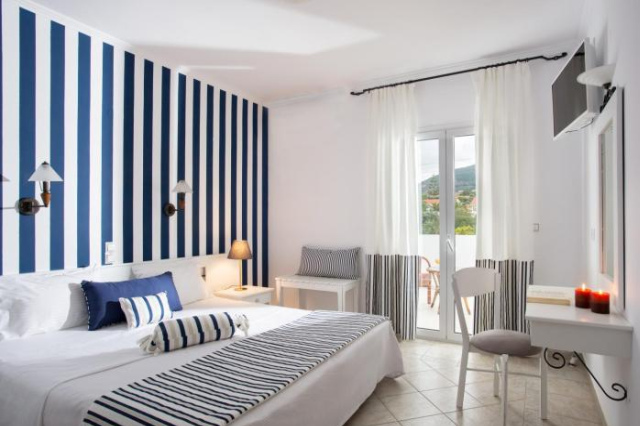 Iris Beach Hotel - Monemvasia