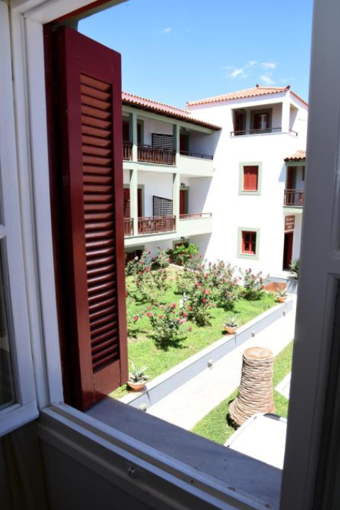 Image Alt