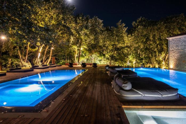 Oniropetra Boutique Hotel - Karpenisi