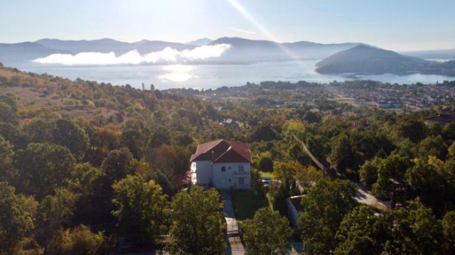 Guesthouse Vissinokipos - Biker Friendly - Motorradhotel - Kastoria