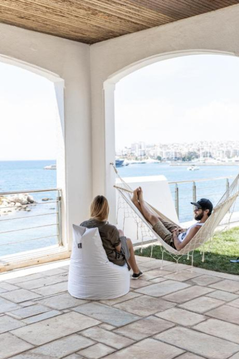 BEDWAVE Seaside Mansion - Piraeus
