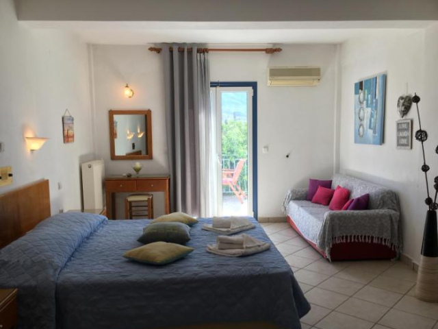 KTM Sunshine Villa - Poros