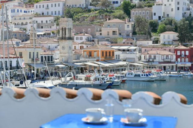 Delfini Hotel - Hydra