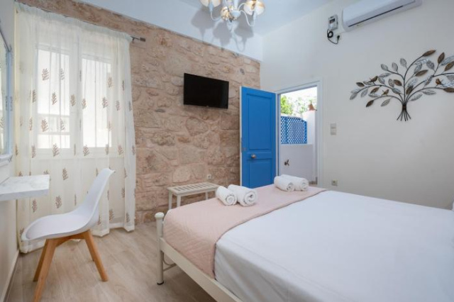 gdk house in the heart of Aegina - 愛琴娜島