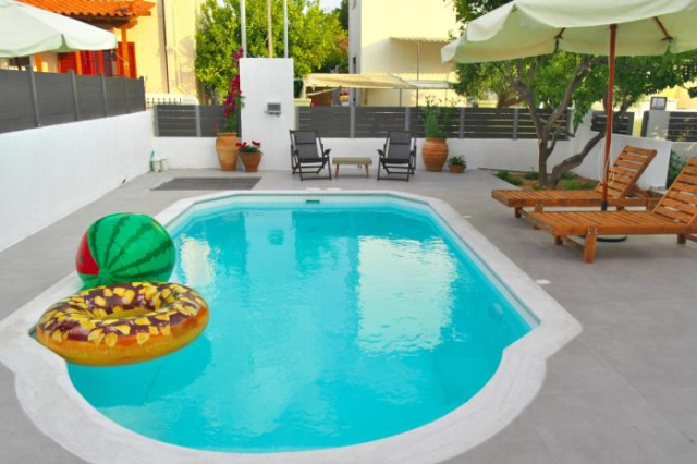 Estrella ( modern new building pool house) - 愛琴娜島