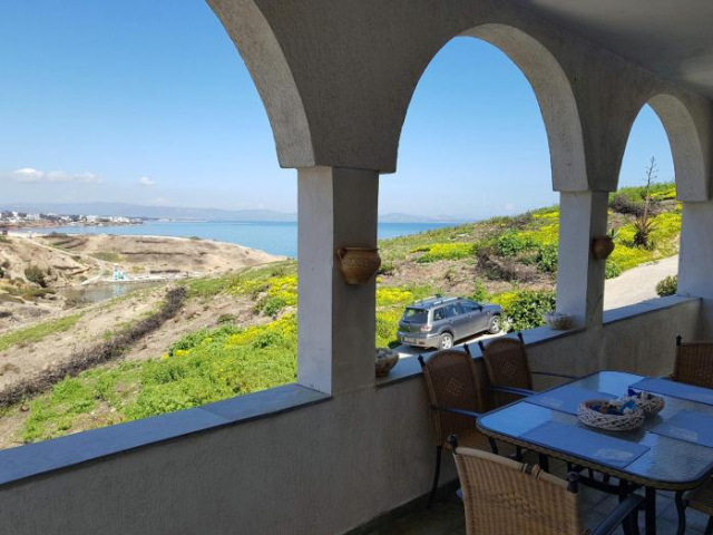 Villa Blue. Two storey house, 100 meters from sea - Rafina