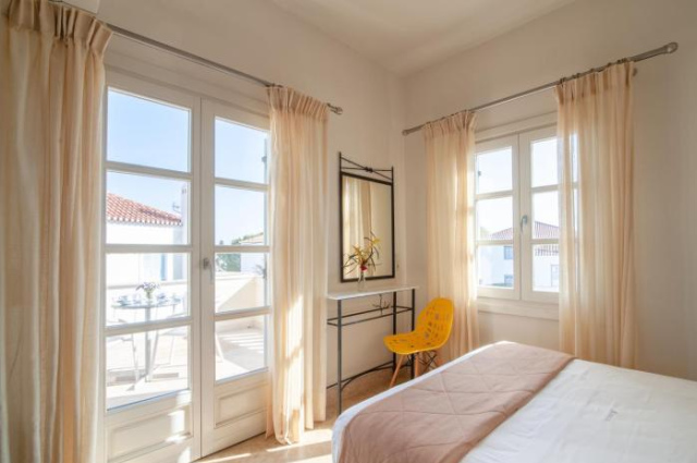 Mimoza - Spetses