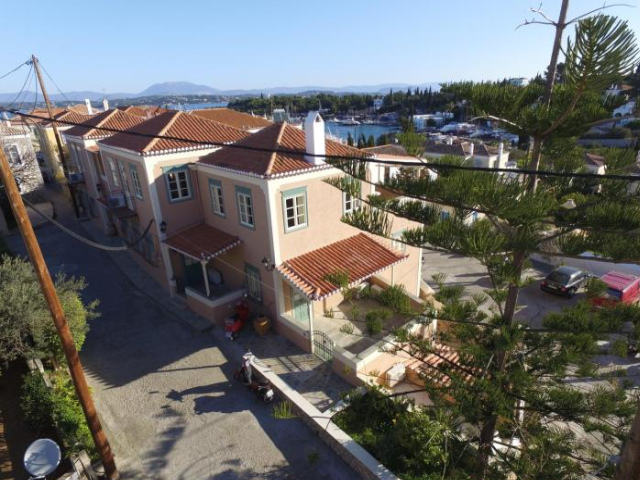 PALIO LIMANI APARTMENTS - Spetses