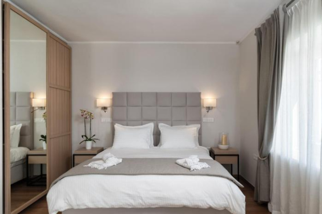 Porto Vecchio Luxury Suites - Spetses