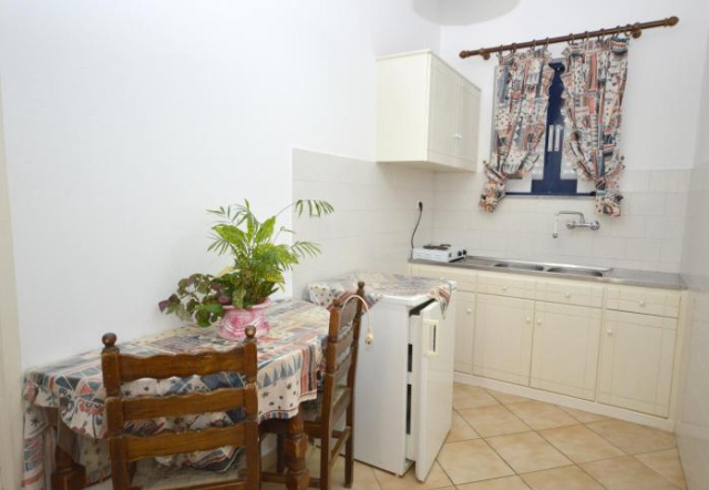 Yiannis Studios - Agia Marina
