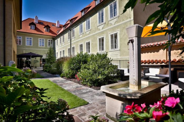Hotel Apia - Prague
