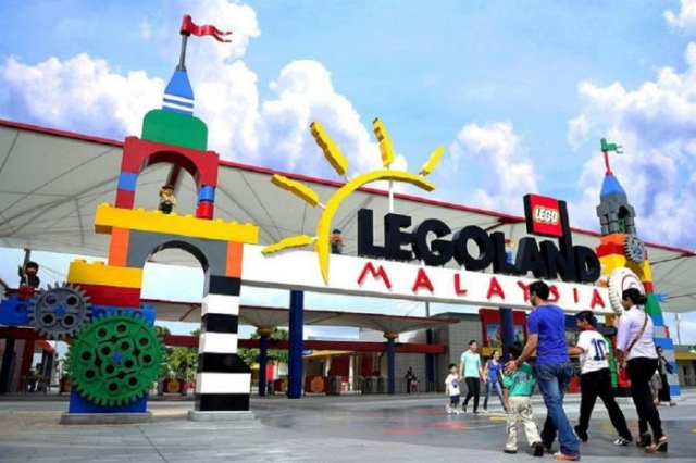 Hostahome Suites at Meridian Medini near Legoland - Johor Bahru