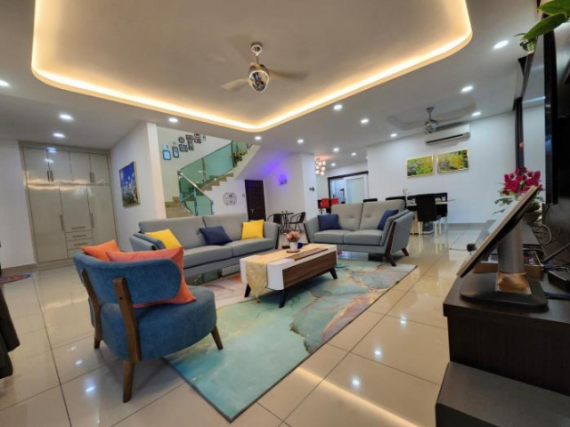 Desaru Brown House 22 Pax KTV-BBQ-Netflix-Home Theatre - Johor Bahru