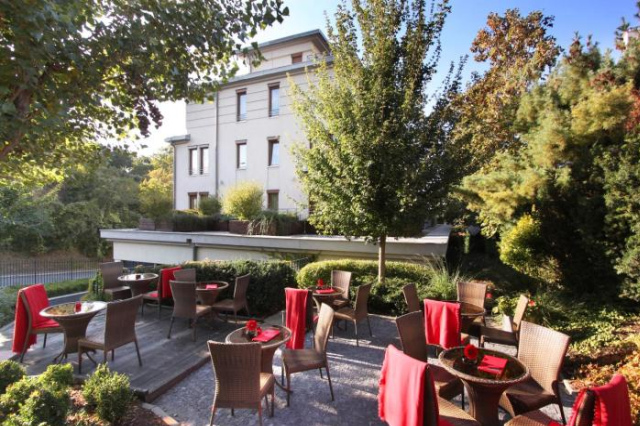 Vysehrad Apartment Hotel - Prague