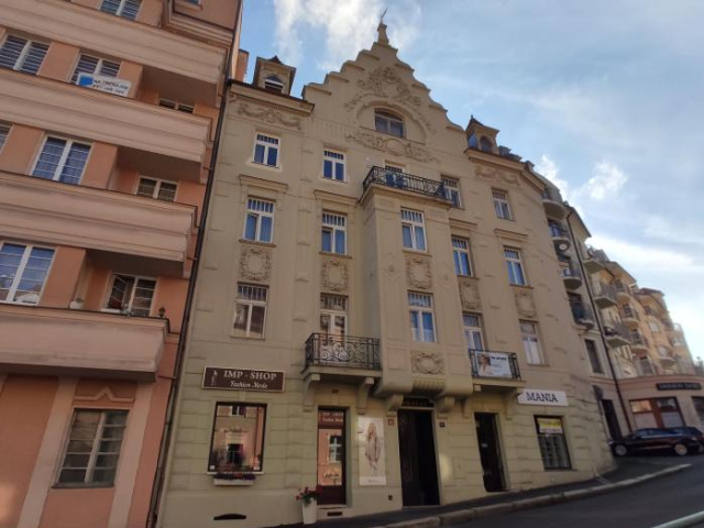 Apartmán 63m2 s balkonem v lázeňském centru - Karlovy Vary