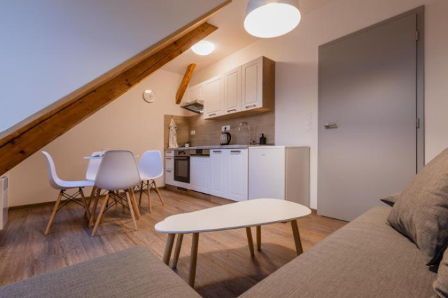 Romantický LOFT Parking u Hlavního Nádraží - Olomouc