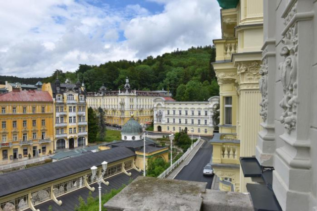 Kolonada Luxury 3 Bedroom Apartment Manes - Marianske Lazne