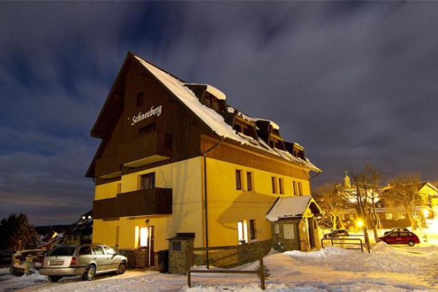 Schneeberg Apartmany - 博茲達爾