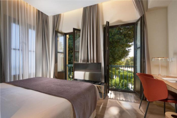 Suites Murillo Plaza Sta. Cruz
