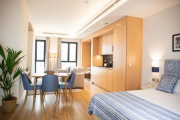 nQn Aparts & Suites Sevilla