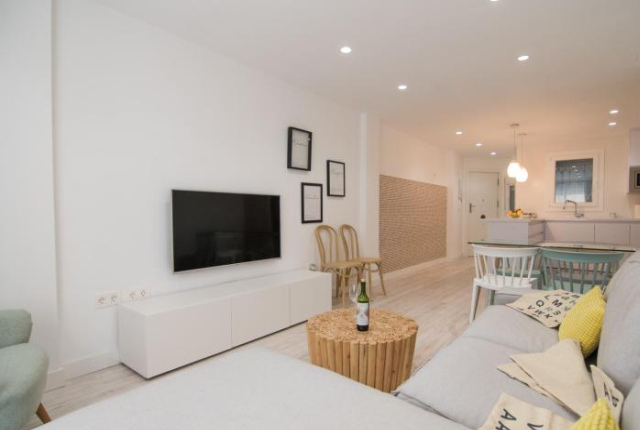 tuGuest Station Apartment - Granada