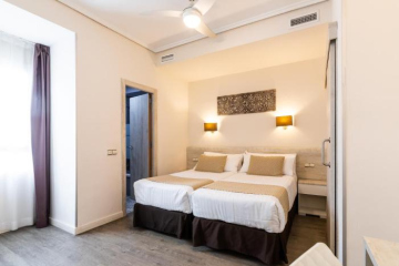 Sweet Hotel Continental