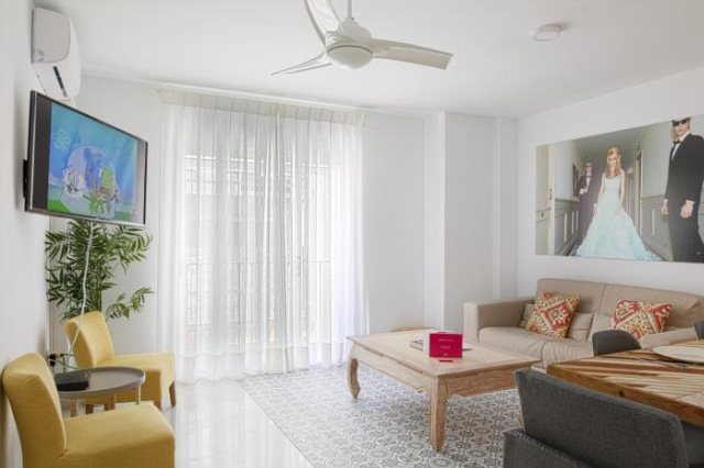 Caleta Homes - Apartamentos Pompidou - 馬拉加