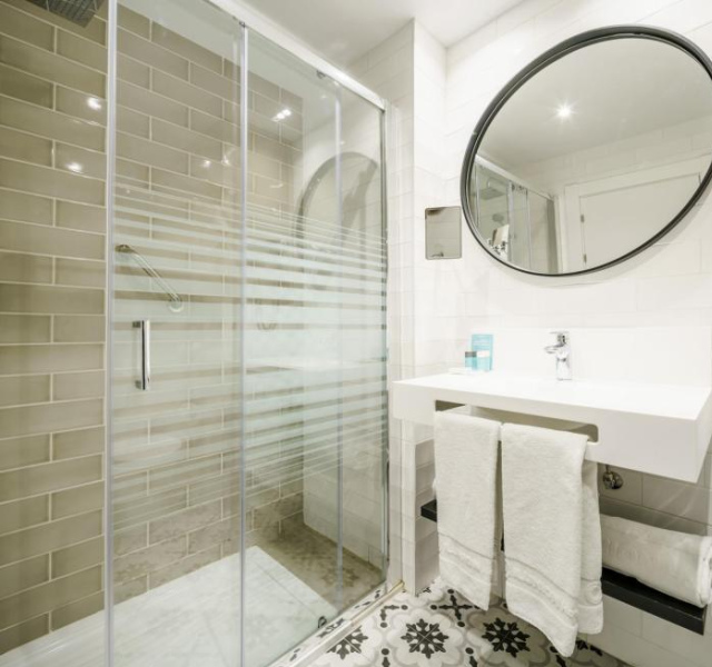 Hotel Ilunion Bilbao - Bilbao