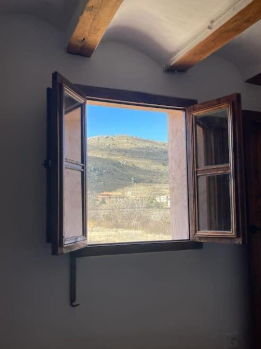 Acogedora casa con patio-parking - Albarracin