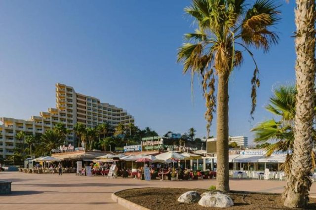 Luxury apt 1 MINUTE from the Beach of the Dunes - Playa del Ingles