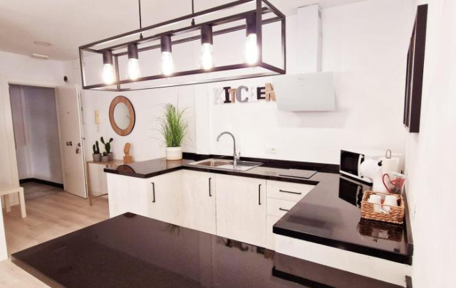 Precioso Apartamento en el Centro de Torremolinos - Torremolinos