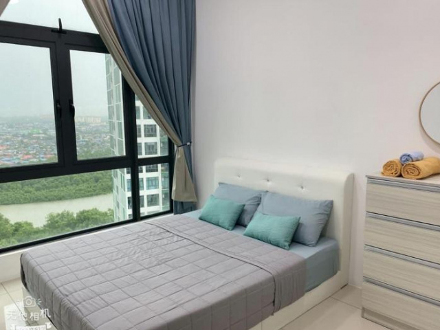 HomeNest JB City Poolview Suite by Cozy Home - Johor Bahru