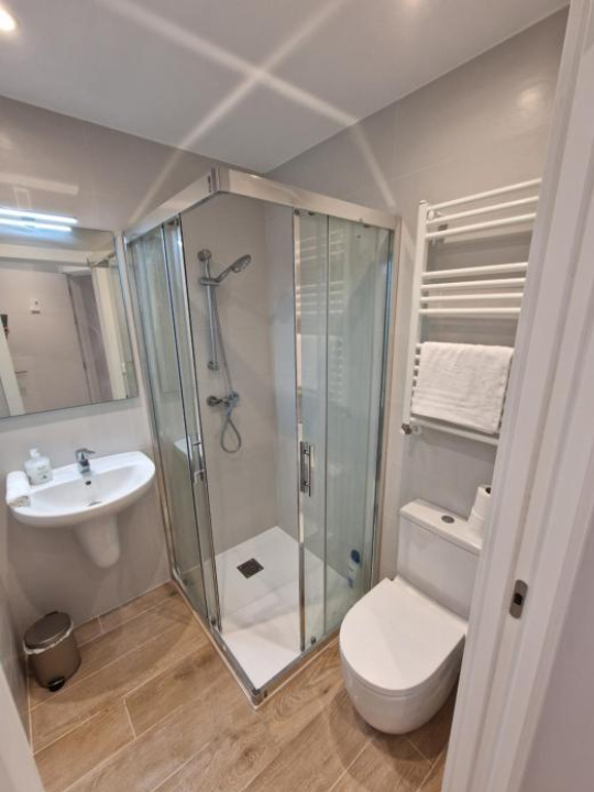 Beach Break Guesthouse - San Sebastian