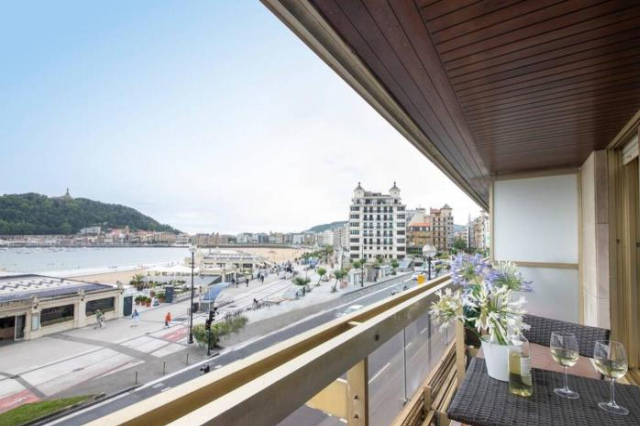 BELLA VISTA LUXURY APARTMENT. BAY VIEWS. PARKING - San Sebastian