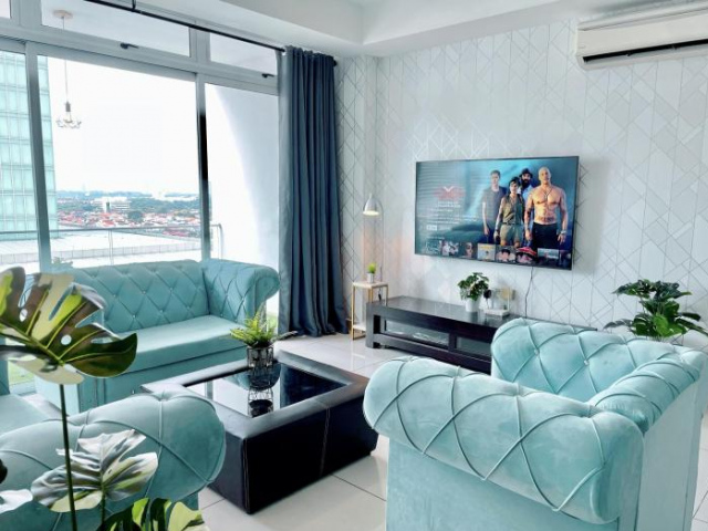KSL CityMall 15-17pax PrivateLift｜SmartTV65”（A10) - 新山