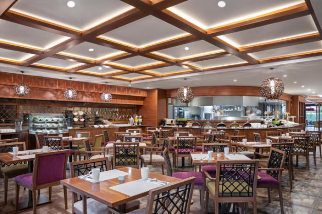 DoubleTree by Hilton Istanbul Esentepe - Istanbul