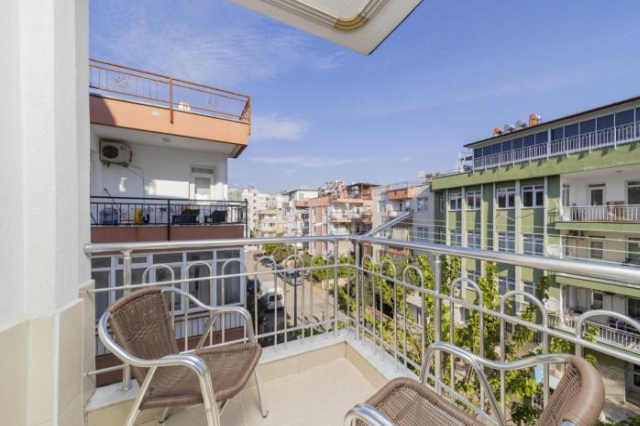 Capacious Flat With Terrace in Central Muratpasa - Antalya