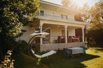 House with Private Pool and Garden in Sapanca