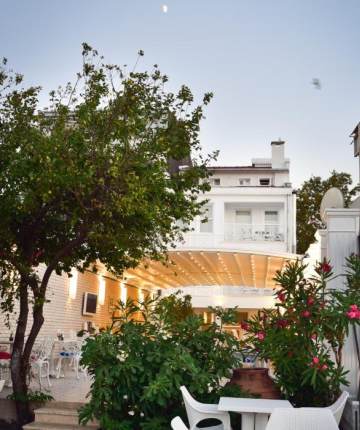Büyükada Port Hotel