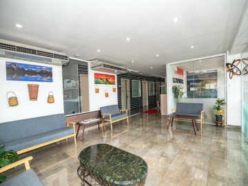OYO 90147 Hilltop Hotel